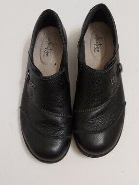 Clarks Kids Black Slip-On Dress Shoes